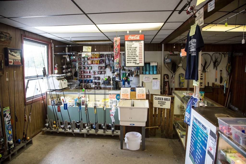 Park Bait Co | restaurant | 600 W Montrose Ave, Chicago, IL 60613, USA | 7732712838 OR +1 773-271-2838