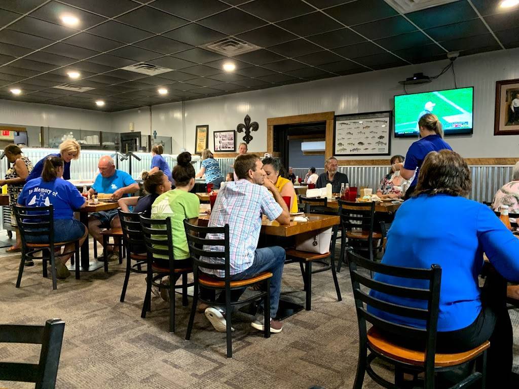 Mikes Catfish Inn | restaurant | 1009 W Oak St, Amite City, LA 70422, USA | 9857485126 OR +1 985-748-5126