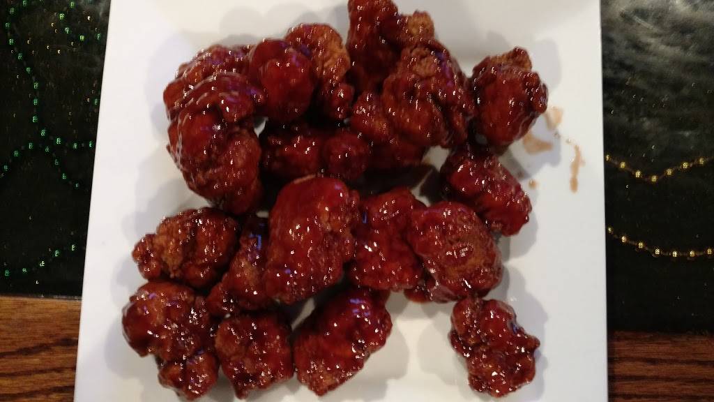 Mardi Gras Pizza & Pub | restaurant | 732 Main St, Lapel, IN 46051, USA | 7655343388 OR +1 765-534-3388