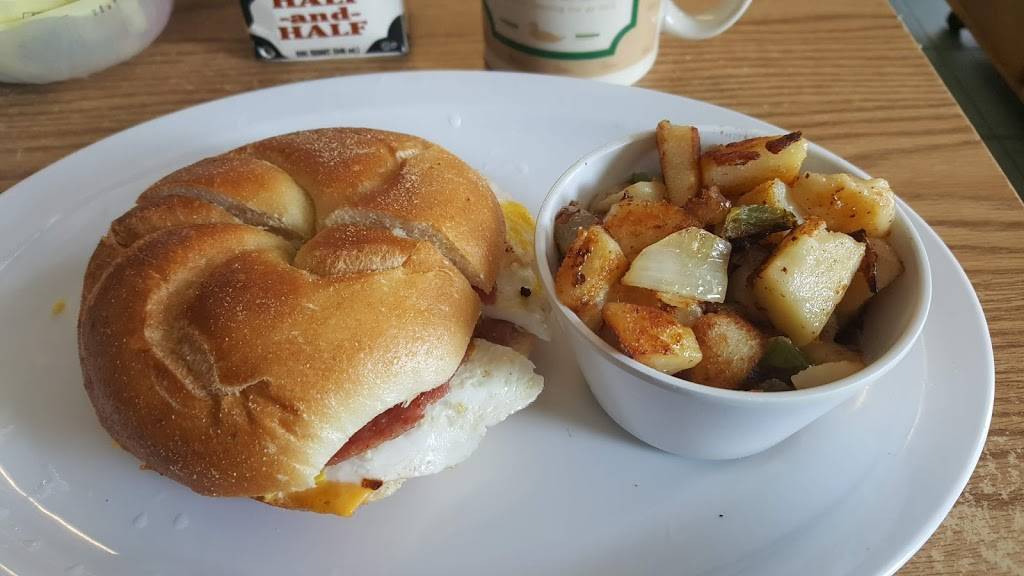 The 3 Cs Luncheonette | restaurant | 1001 SW Central Ave, Seaside Park, NJ 08752, USA | 7328304077 OR +1 732-830-4077