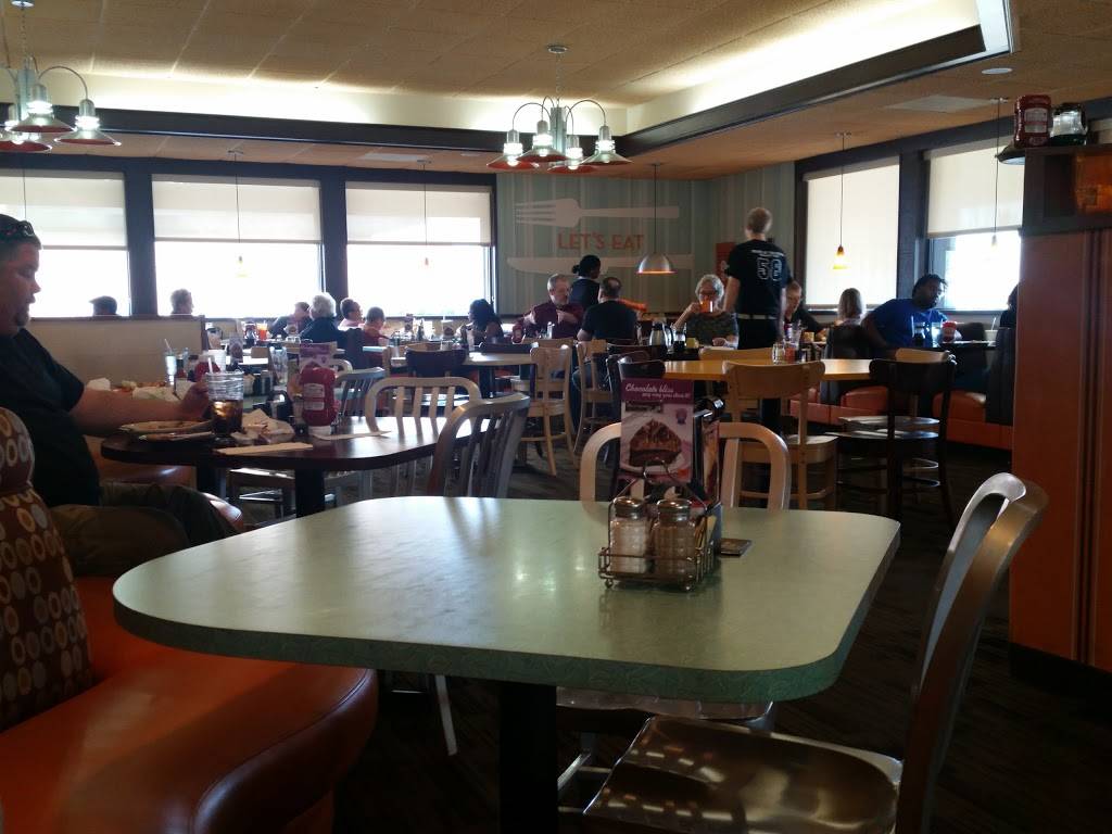 Village Inn | bakery | 313 Independence Blvd, Virginia Beach, VA 23462, USA | 7574995557 OR +1 757-499-5557