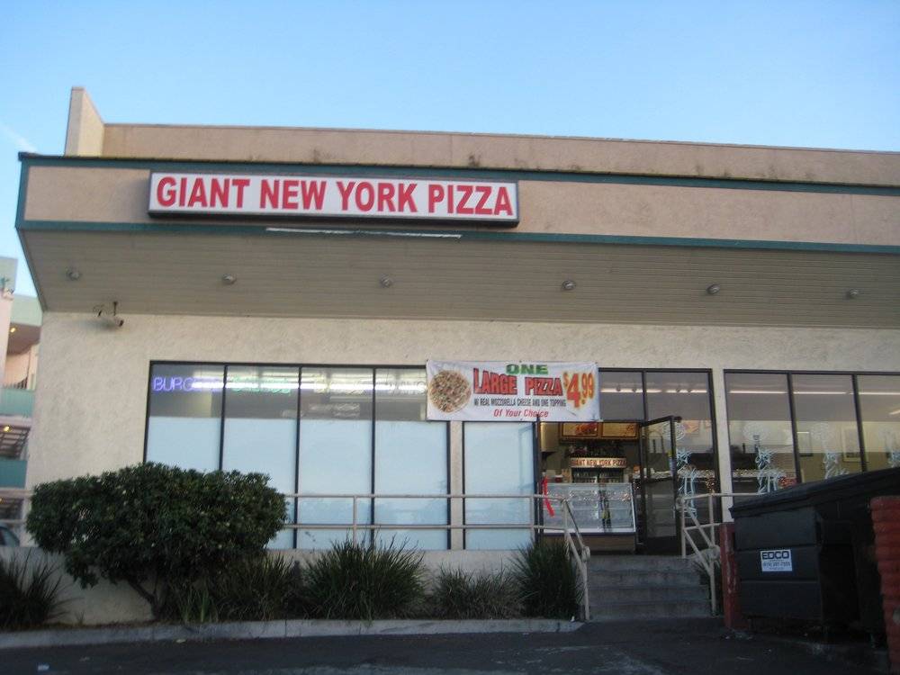 Giant New York Pizza | meal delivery | 3704 Voltaire St, San Diego, CA 92107, USA | 6195231112 OR +1 619-523-1112