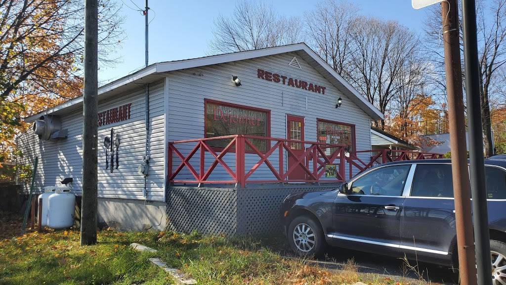 Café Aux 4 Coins | restaurant | 601 Rue de Martigny O, Saint-Jérôme, QC J5L 1Z6, Canada | 4505047710 OR +1 450-504-7710