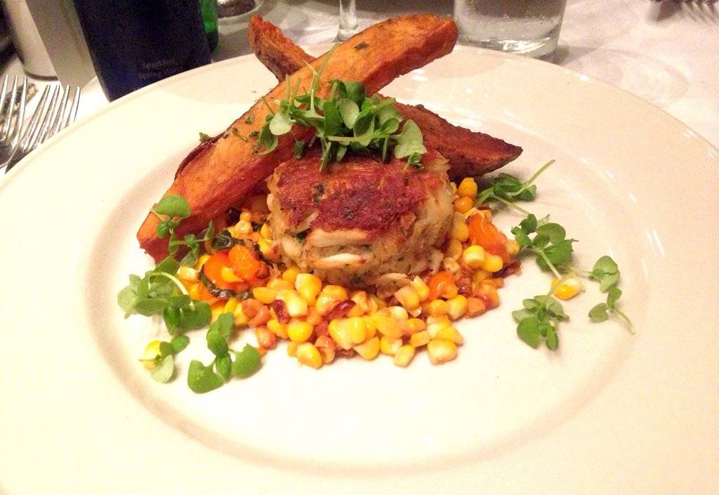 Clydes of Georgetown | restaurant | 3236 M St NW, Washington, DC 20007, USA | 2023339180 OR +1 202-333-9180