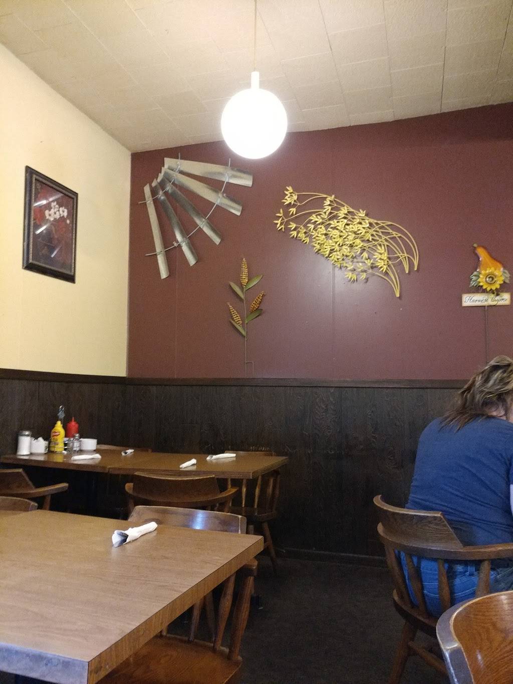 Golden Harvest Restaurant | restaurant | 135 US-14, Utica, MN 55979, USA | 5079325300 OR +1 507-932-5300