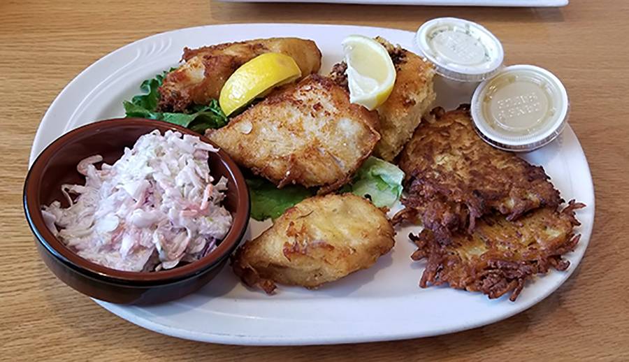 Ale Station Food and Brew | restaurant | 2645 Main St, East Troy, WI 53120, USA | 2626422739 OR +1 262-642-2739