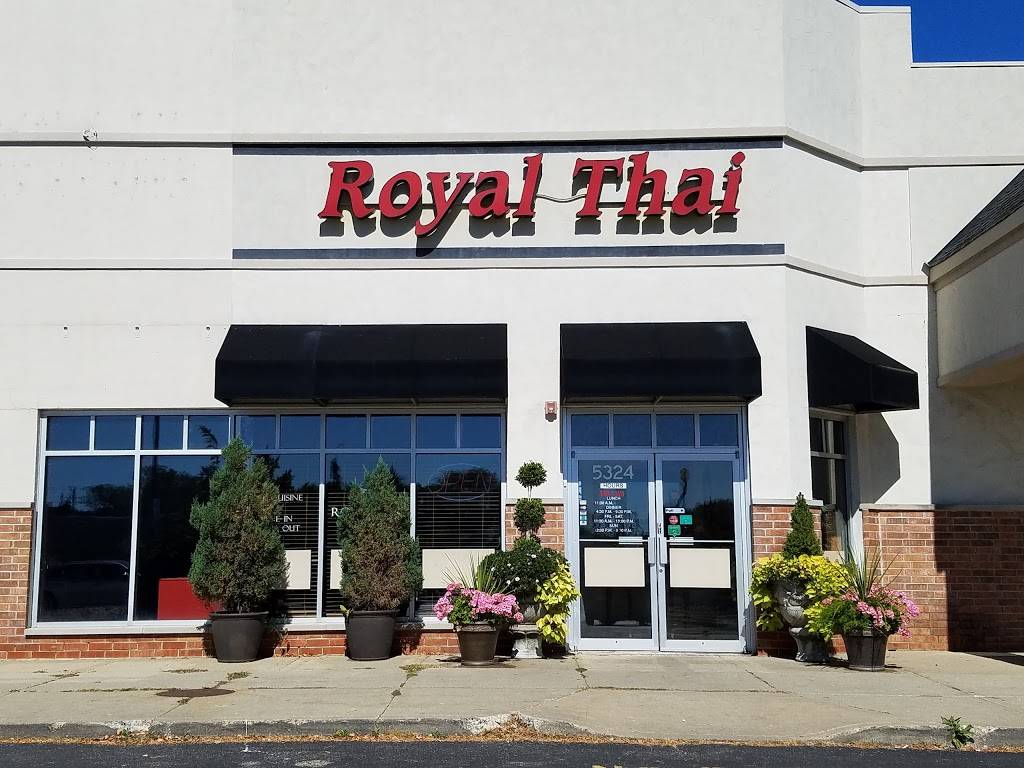 Royal Thai | restaurant | 5324 Grand Ave, Gurnee, IL 60031, USA | 8472442409 OR +1 847-244-2409