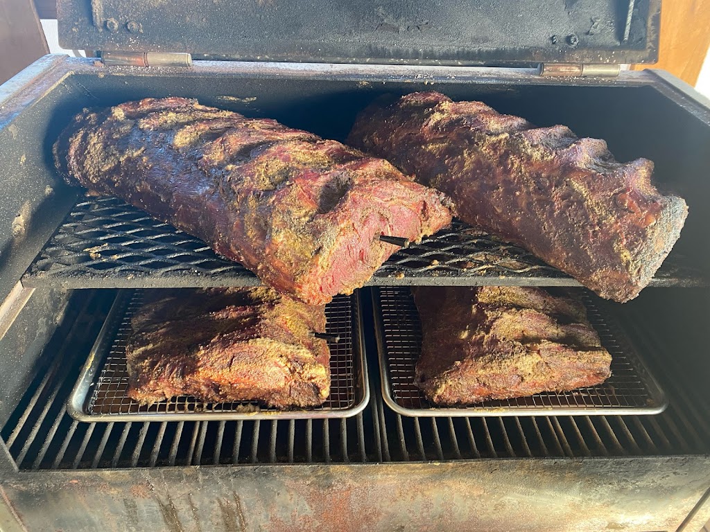 Robert Lees Bar & Grill | restaurant | 255 N Main, New Strawn, KS 66839, USA | 6203641415 OR +1 620-364-1415