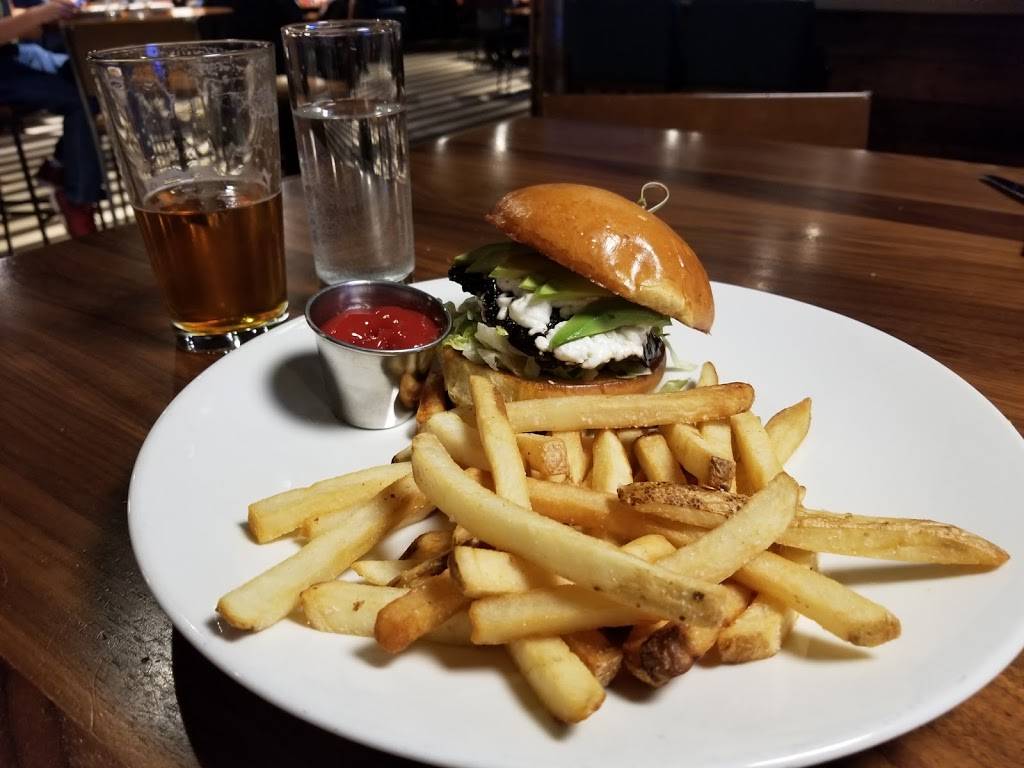 The Beacon | Public House | restaurant | 615 Washington Ave SE, Minneapolis, MN 55414, USA | 6123626666 OR +1 612-362-6666