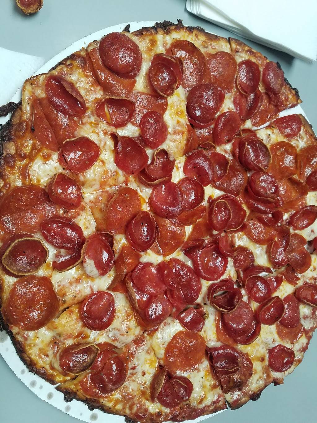 Planks Cafe & Pizzeria | cafe | 743 Parsons Ave, Columbus, OH 43206, USA | 6144436251 OR +1 614-443-6251