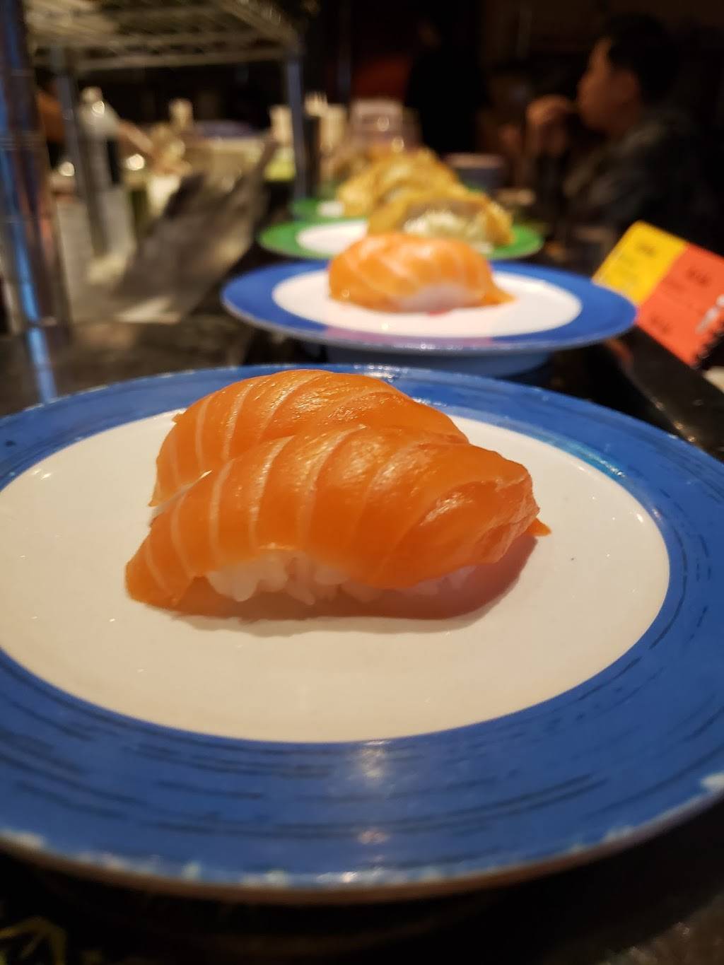 Sushi Me | restaurant | 1299 156th Ave NE, Bellevue, WA 98007, USA | 4256449800 OR +1 425-644-9800