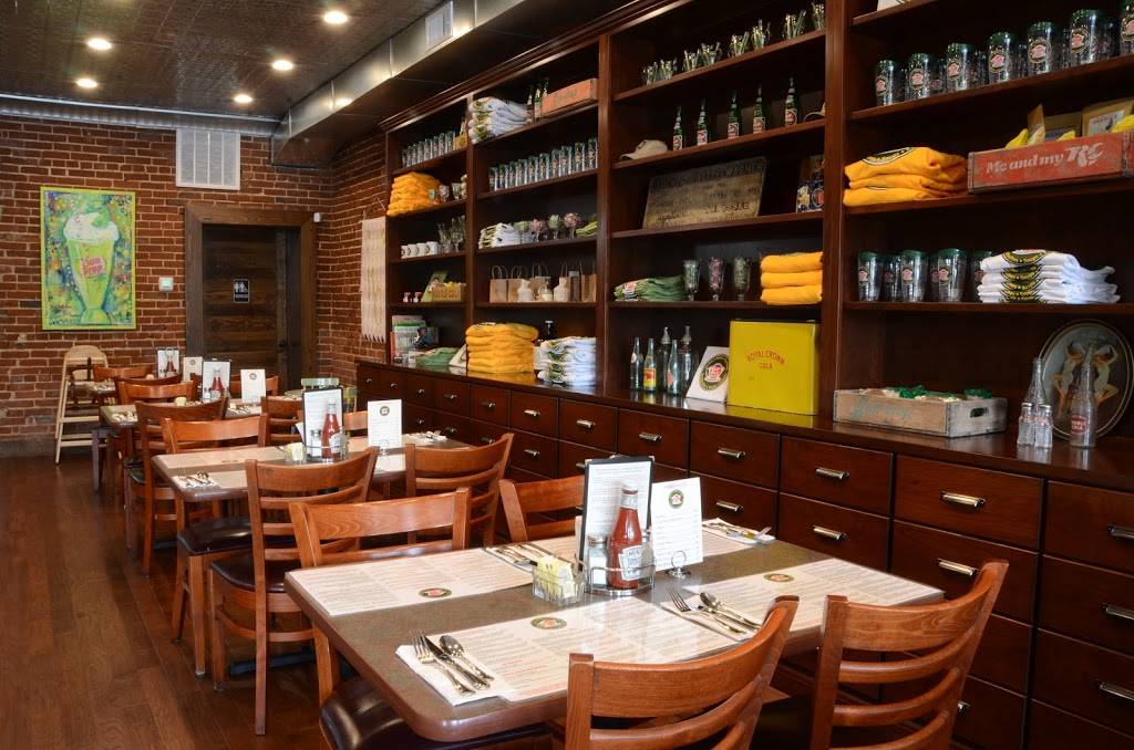 Sundrop Shoppe and Lunchonette | restaurant | 217 NW Atlantic St, Tullahoma, TN 37388, USA | 9312224270 OR +1 931-222-4270