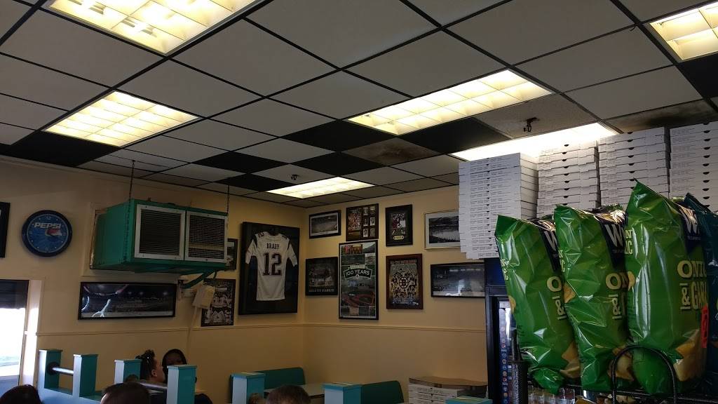 Village Pizza & Grill | restaurant | 56 L St, Boston, MA 02127, USA | 6172699421 OR +1 617-269-9421