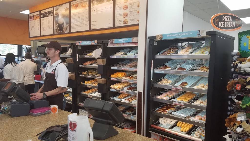 Dunkin | bakery | 2415 Wisconsin Dells Pkwy, Wisconsin Dells, WI 53965, USA | 6082535353 OR +1 608-253-5353