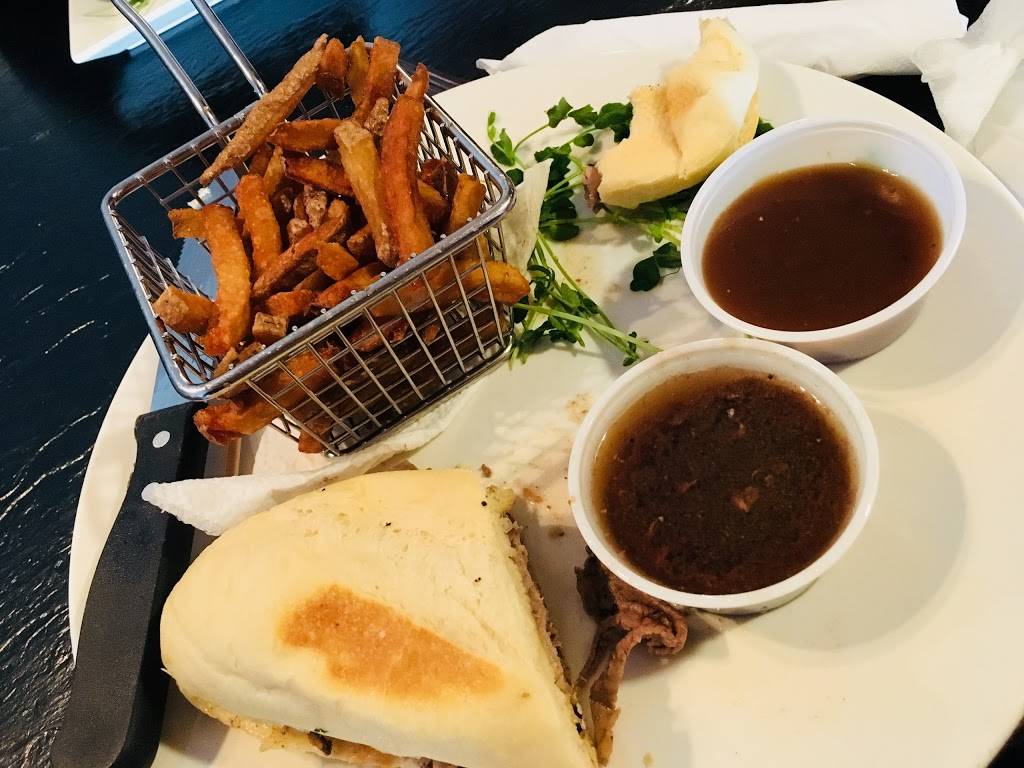 Iron Horse Bar & Grill | restaurant | 1 Church St, Cookstown, ON L0L 1L0, Canada | 7054582500 OR +1 705-458-2500