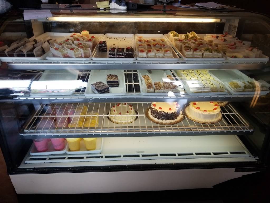 Square Cut Indian Bistro and Bakery | bakery | 1665 Stelton Rd, Piscataway Township, NJ 08854, USA | 7322530599 OR +1 732-253-0599