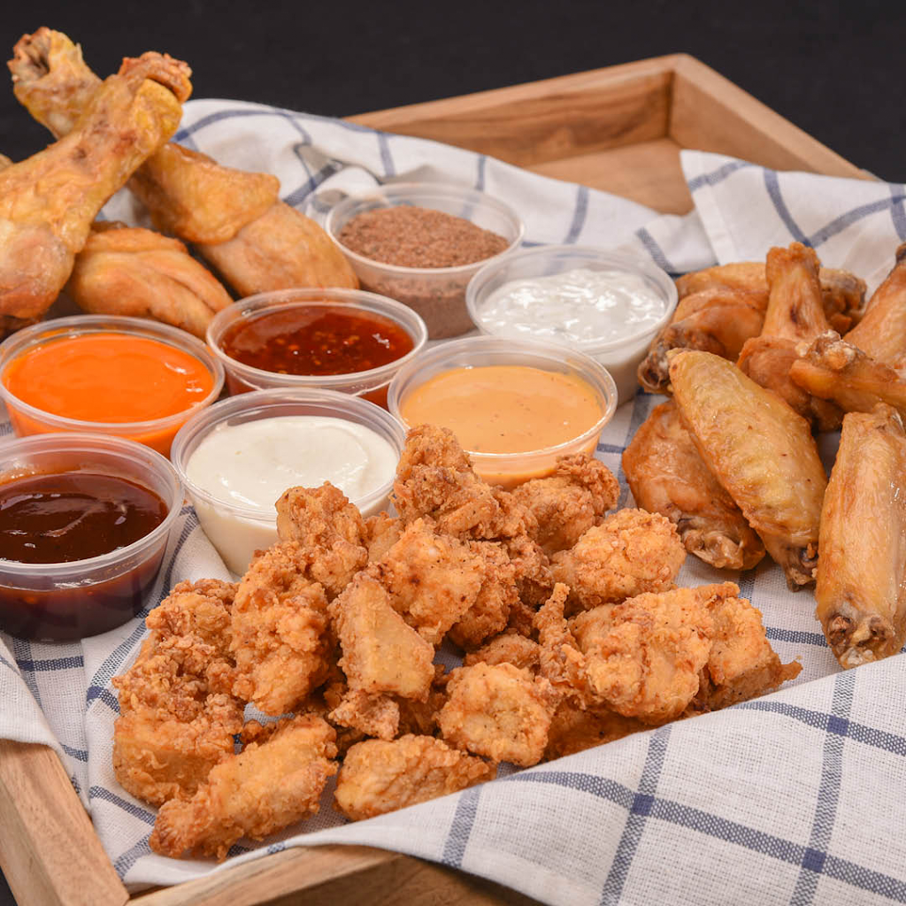 Birdhouse Chicken Co. | restaurant | 6625 Coachlight Dr, West Des Moines, IA 50266, USA | 5153187177 OR +1 515-318-7177