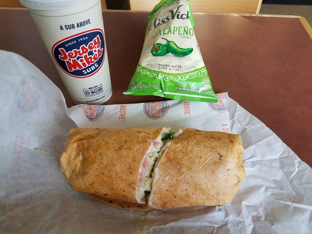 Jersey Mikes Subs | restaurant | 13215 Middlebelt Rd, Livonia, MI 48150, USA | 7344693685 OR +1 734-469-3685