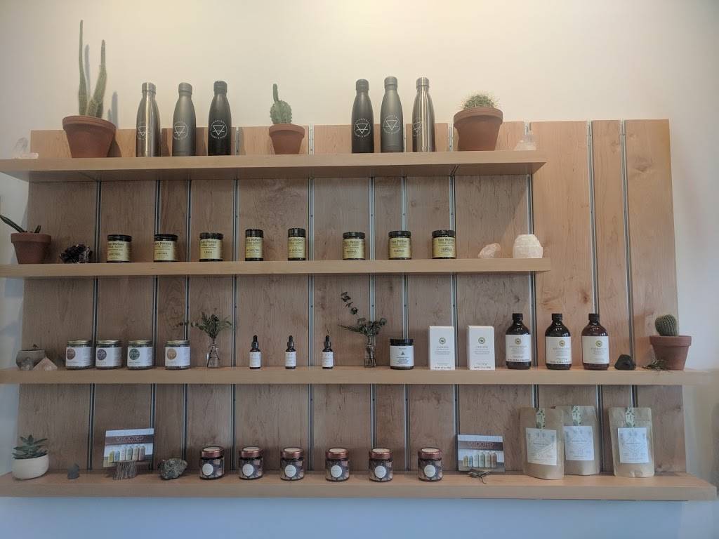 Rooted Juicery & Kitchen | restaurant | 6844 Wooster Pike, Cincinnati, OH 45227, USA | 5132710432 OR +1 513-271-0432