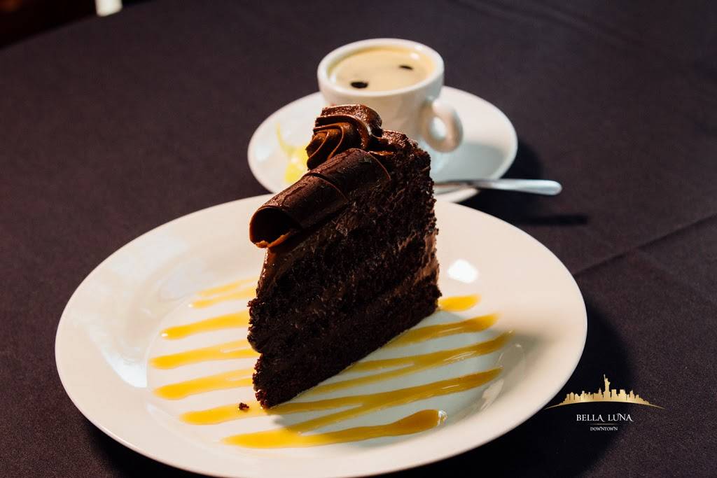 Bella Luna Downtown | restaurant | 429 Schatzell St, Corpus Christi, TX 78401, USA | 3618874777 OR +1 361-887-4777