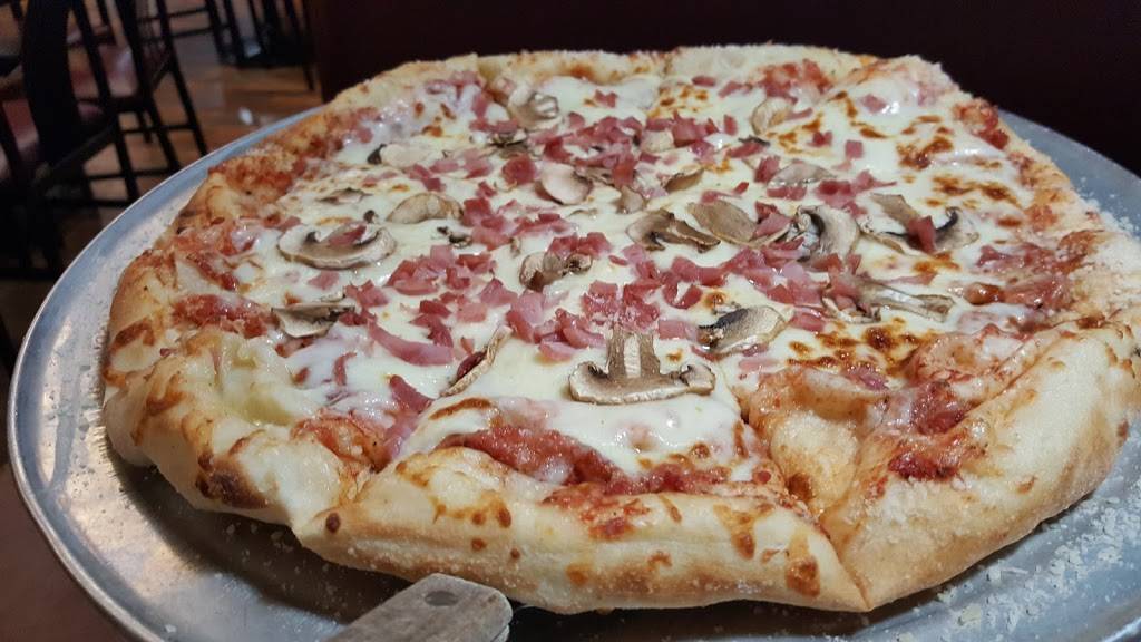 Dukes of Highland | restaurant | 1200 S Milford Rd, Highland, MI 48357, USA | 2488878230 OR +1 248-887-8230