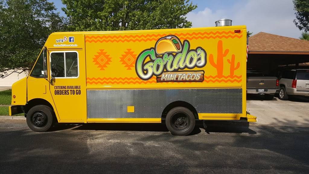 Gordos Mini Tacos And Snacks | restaurant | 5570 N Foster Rd, San Antonio, TX 78244, USA | 2102187287 OR +1 210-218-7287