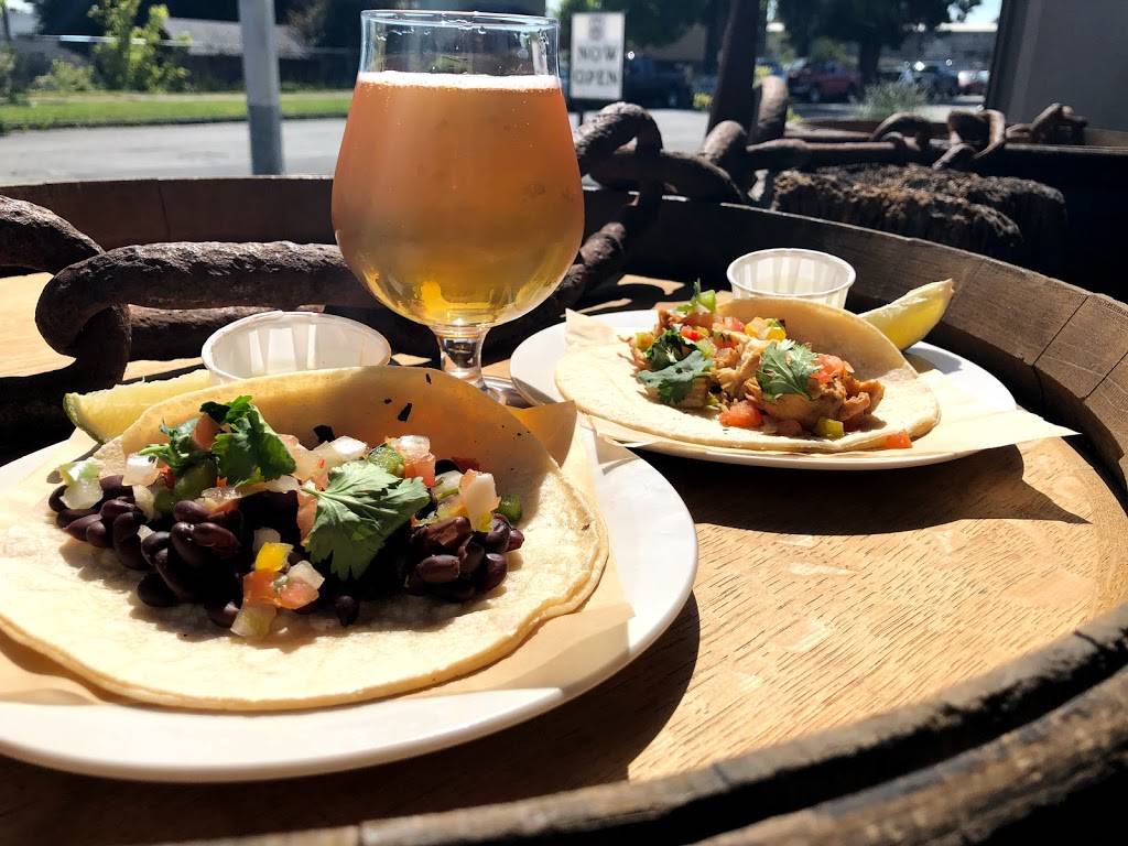 Black Fleet Brewing | restaurant | 2302 Fawcett Ave, Tacoma, WA 98402, USA | 2533271641 OR +1 253-327-1641