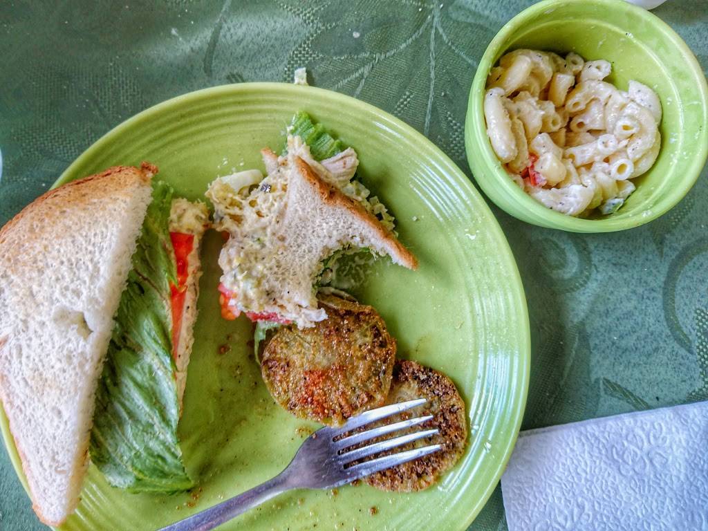 Libbys Cakes Catering & Deli | restaurant | 129 Lothbury Ave, Middlesboro, KY 40965, USA | 6062423235 OR +1 606-242-3235