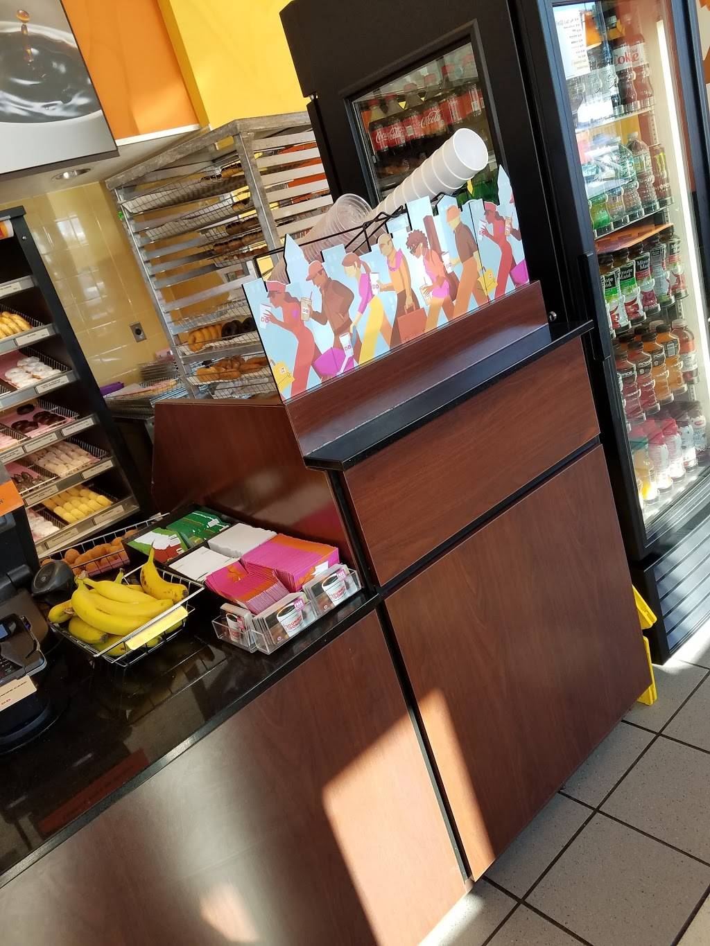 Dunkin | bakery | 556 Nashua St, Milford, NH 03055, USA | 6036723744 OR +1 603-672-3744