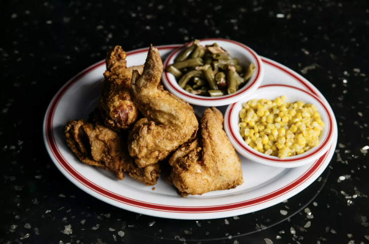 Fat Kat Slims | restaurant | 730 8th Ave S, Nashville, TN 37203, USA | 6157396953 OR +1 615-739-6953