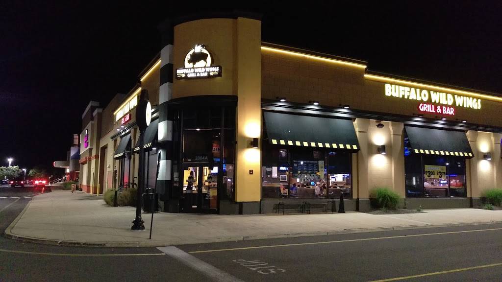 Buffalo Wild Wings | restaurant | 180 NJ-35, Eatontown, NJ 07724, USA | 7325429464 OR +1 732-542-9464