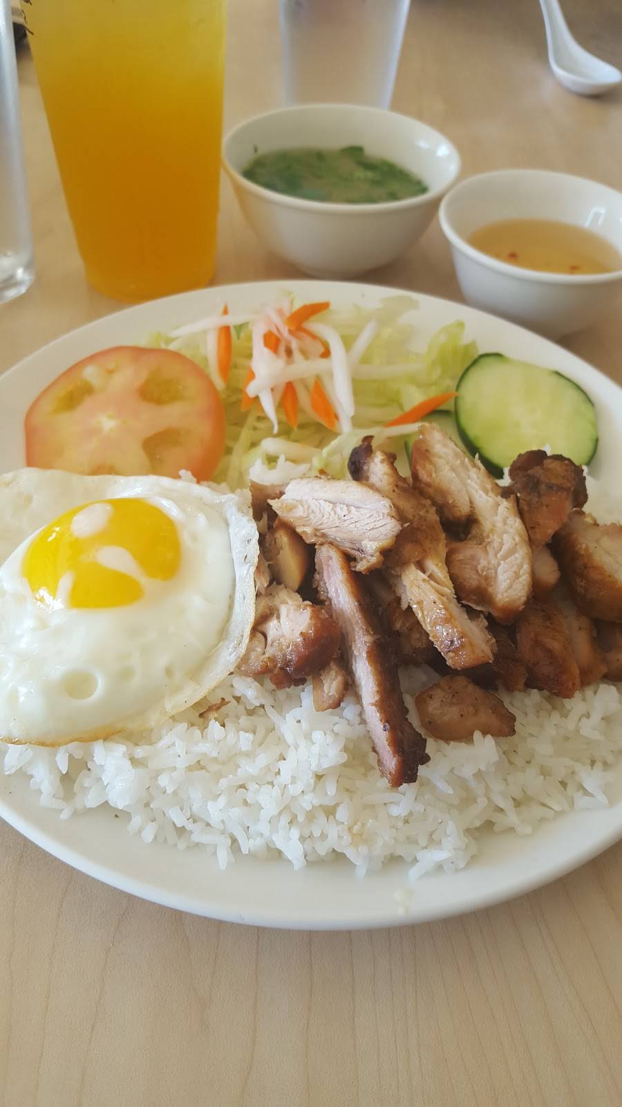 Pho Fusion | restaurant | 8038 Clairemont Mesa Blvd, San Diego, CA 92111, USA | 8582781224 OR +1 858-278-1224