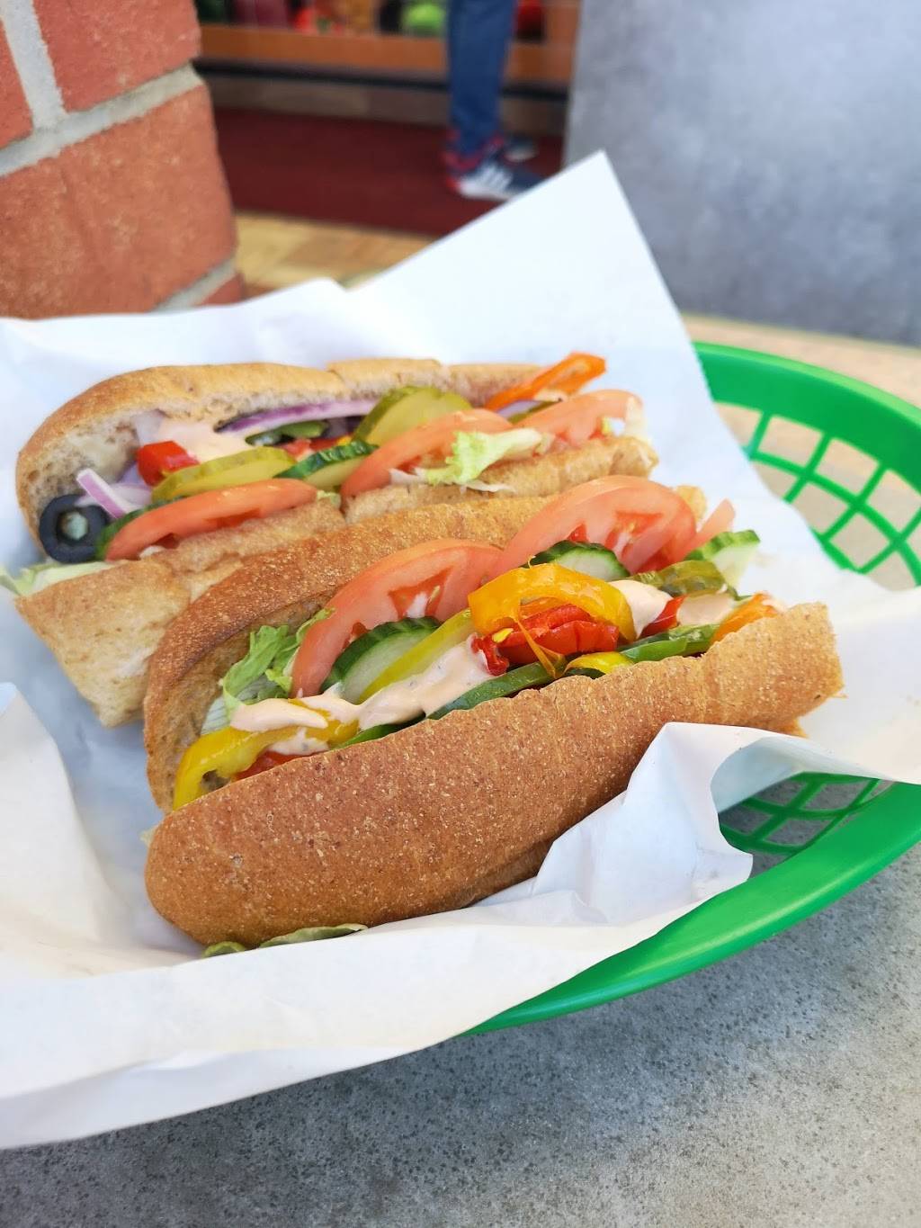 Subway | restaurant | 5 Shields Ct #102, Markham, ON L3R 0G3, Canada | 9059406111 OR +1 905-940-6111