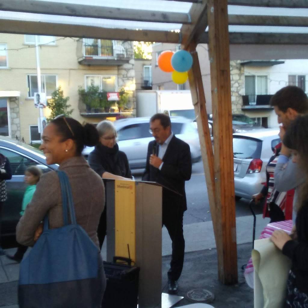 Restaurant Chez Mamie | restaurant | 12265 Boulevard Rolland, Montréal-Nord, QC H1G 6A1, Canada | 5145071991 OR +1 514-507-1991