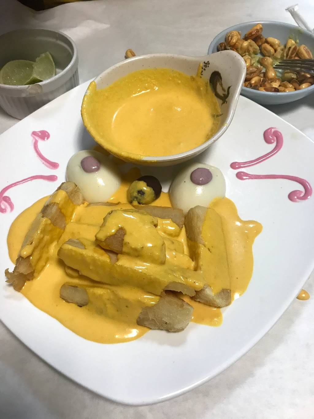 Los Nisperos | restaurant | 500 E 149th St, Bronx, NY 10455, USA | 7182923377 OR +1 718-292-3377