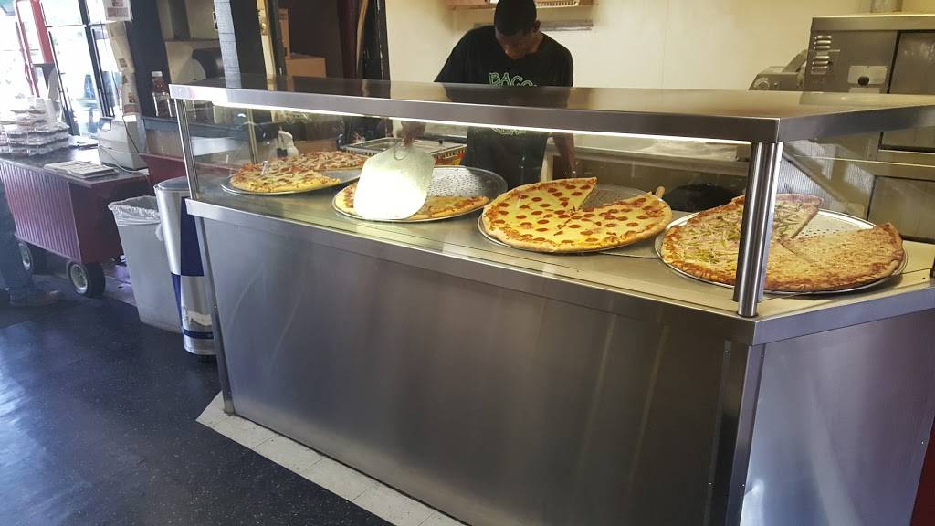 Bacci Pizza | restaurant | 1222 W Bradley Ave, Peoria, IL 61606, USA | 3096762222 OR +1 309-676-2222