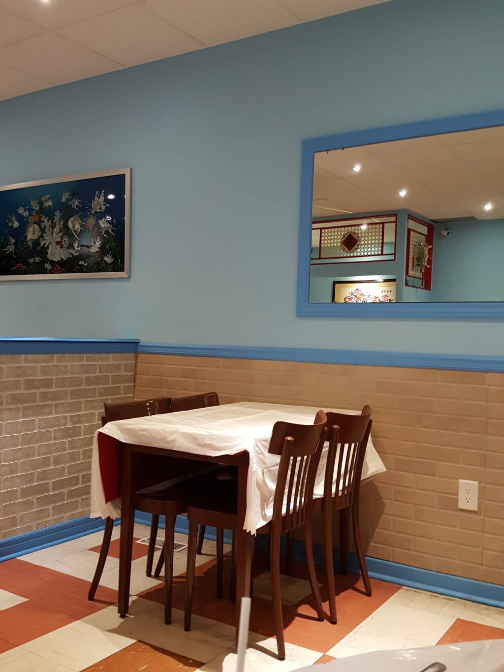 Cheungs Restaurant | restaurant | 150 Parkdale Ave N, Hamilton, ON L8H 5X2, Canada | 9055447006 OR +1 905-544-7006