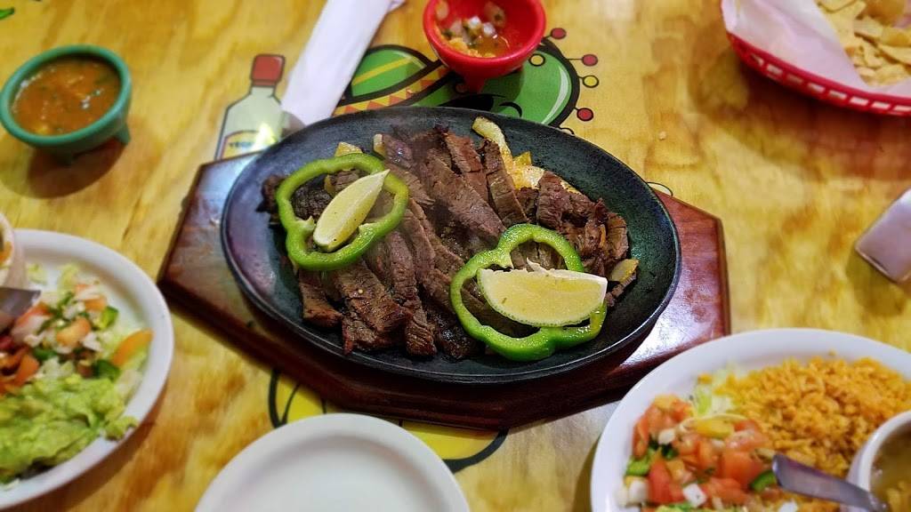 Casa Nueva Mexican Restaurant & Bar | restaurant | 2209 Cypress Creek Pkwy, Houston, TX 77090, USA | 2817817376 OR +1 281-781-7376