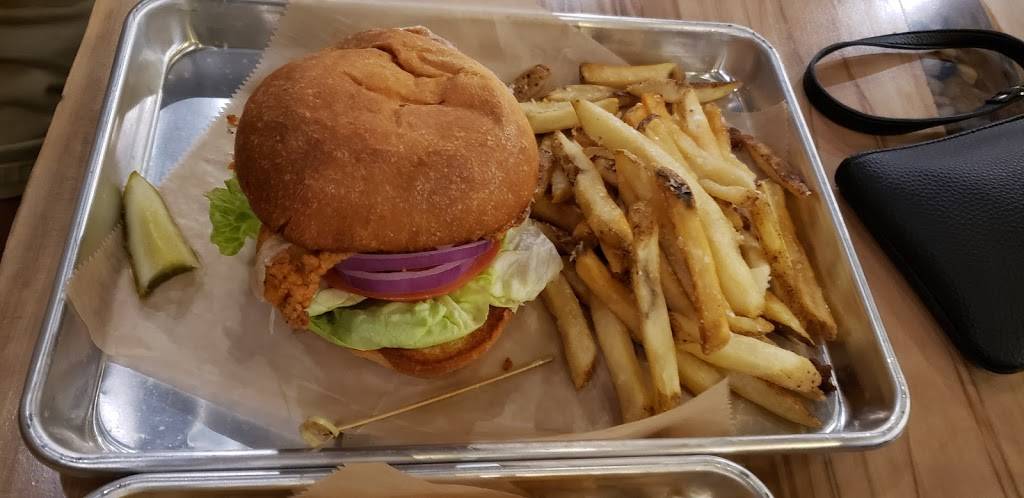 Ferus Artisan Ales | restaurant | 101 Beech St, Trussville, AL 35173, USA | 2055083001 OR +1 205-508-3001