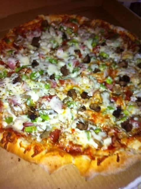 Aunt Pollys Pizza Ribs & Chicken Delivery | restaurant | 5339 English Ave, Indianapolis, IN 46219, USA | 3176383663 OR +1 317-638-3663