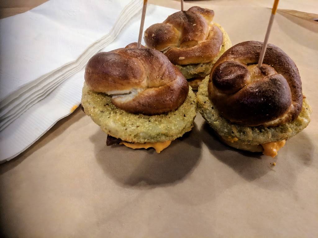 Tapworks | restaurant | 222 Glenwood Ave, Raleigh, NC 27603, USA | 9199770191 OR +1 919-977-0191