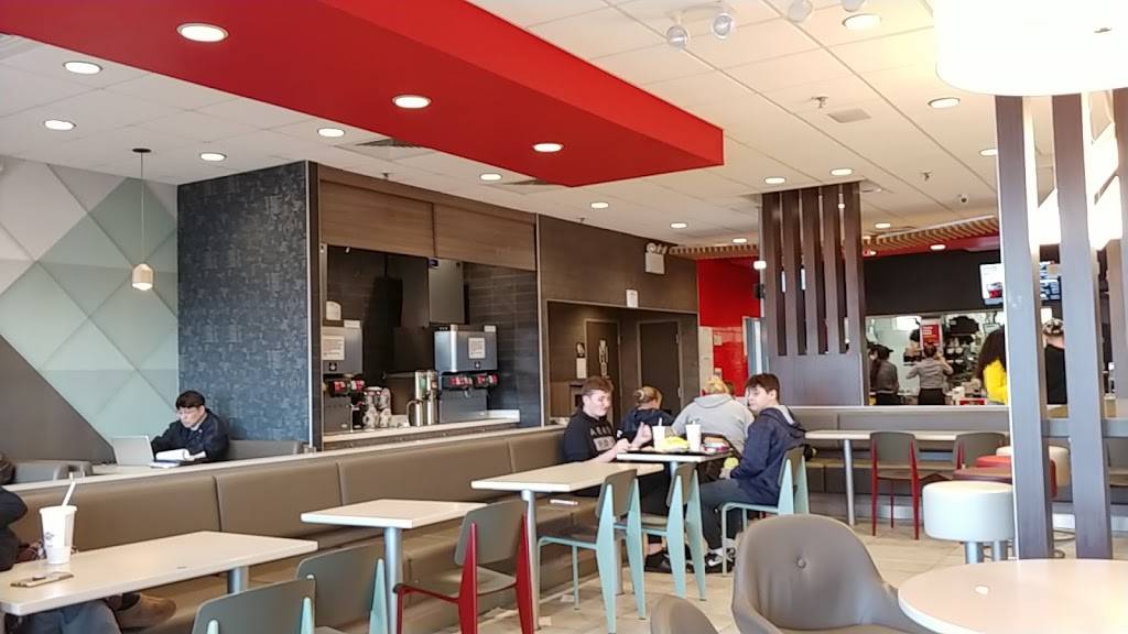 McDonalds | cafe | 3267 Richmond Ave, Staten Island, NY 10312, USA | 7189483800 OR +1 718-948-3800