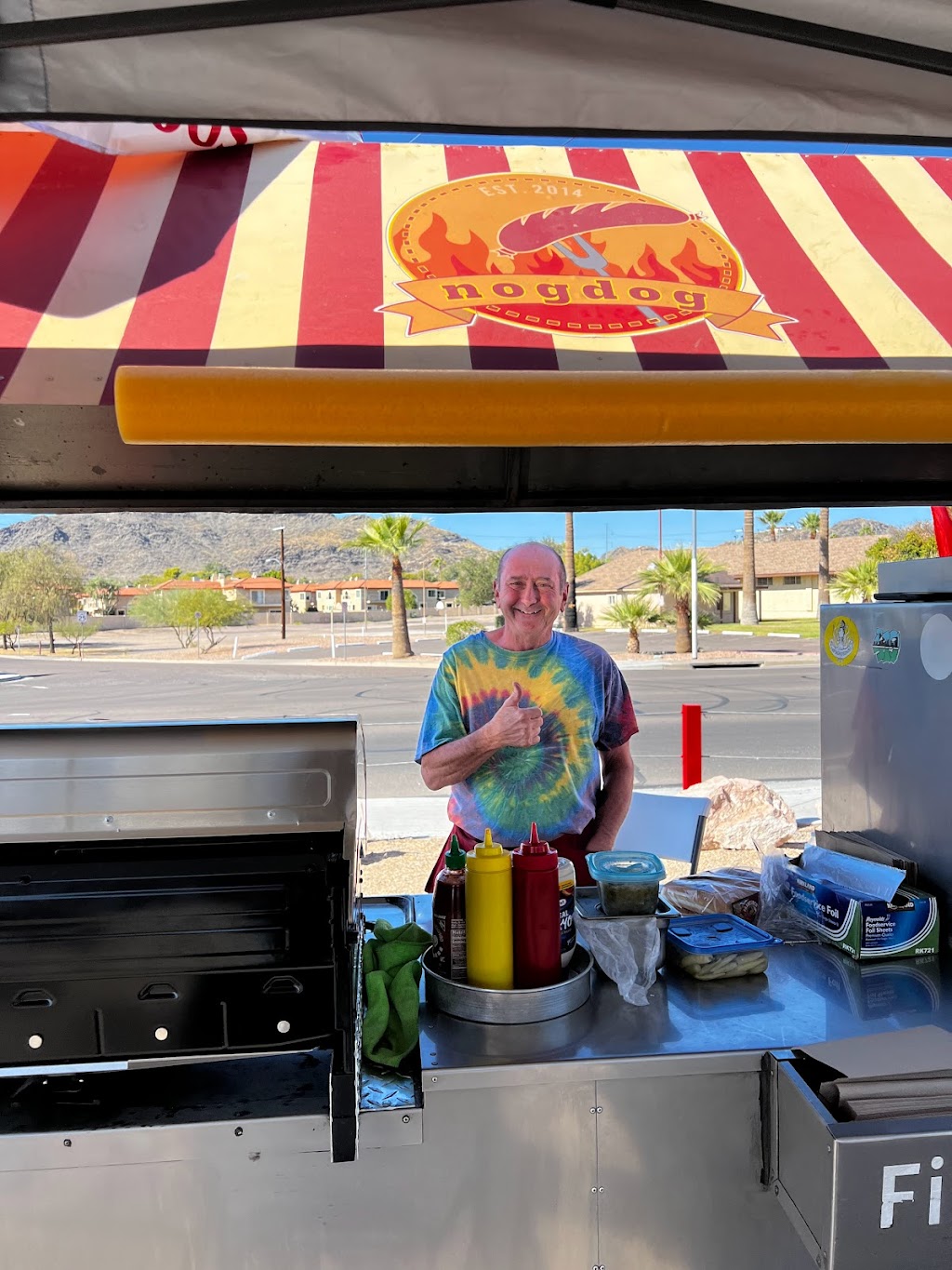 Nog Dog | meal takeaway | 10055 N Cave Creek Rd, Phoenix, AZ 85020, USA | 4407243802 OR +1 440-724-3802