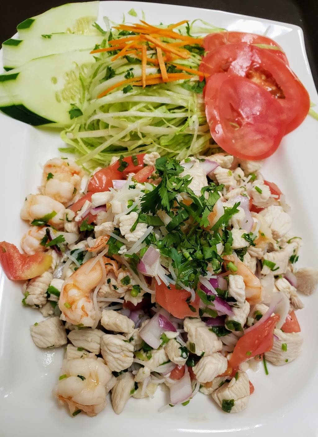 Yummy Thai | restaurant | 4053 US-231, Wetumpka, AL 36093, USA | 3345145686 OR +1 334-514-5686