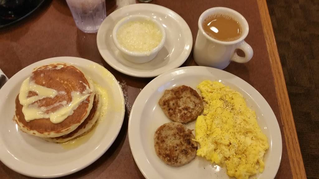 Tex & Shirleys | restaurant | 1720 Battleground Ave, Greensboro, NC 27408, USA | 3368824005 OR +1 336-882-4005