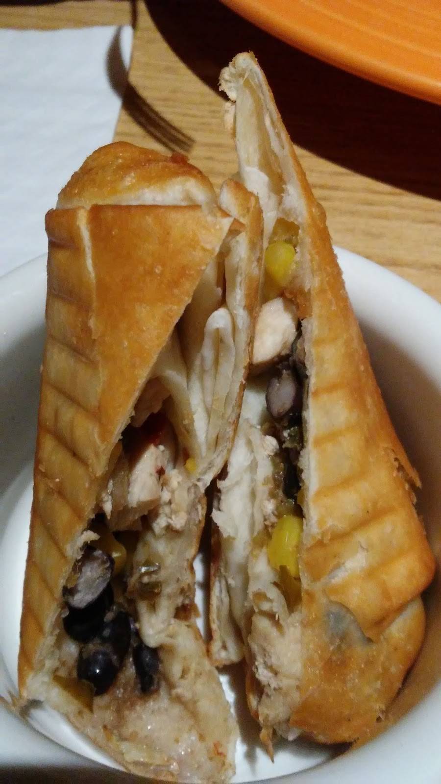 Cervesas Southwest Grill | restaurant | 221 Elm St, Newport, ME 04953, USA | 2073685151 OR +1 207-368-5151