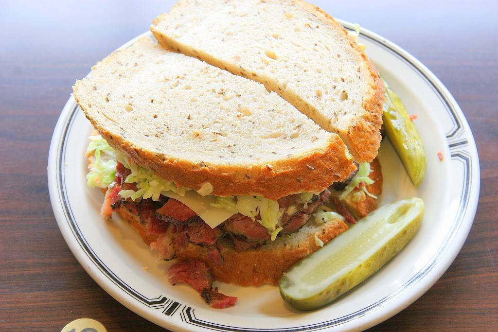 Langers | meal takeaway | 704 S Alvarado St, Los Angeles, CA 90057, USA | 2134838050 OR +1 213-483-8050