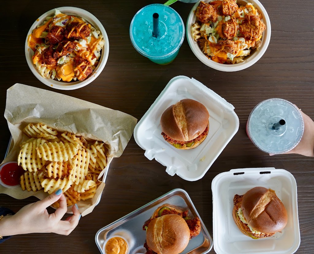 Holy Cluck | restaurant | 15010 W Warren Ave, Dearborn, MI 48126, USA | 3136991272 OR +1 313-699-1272