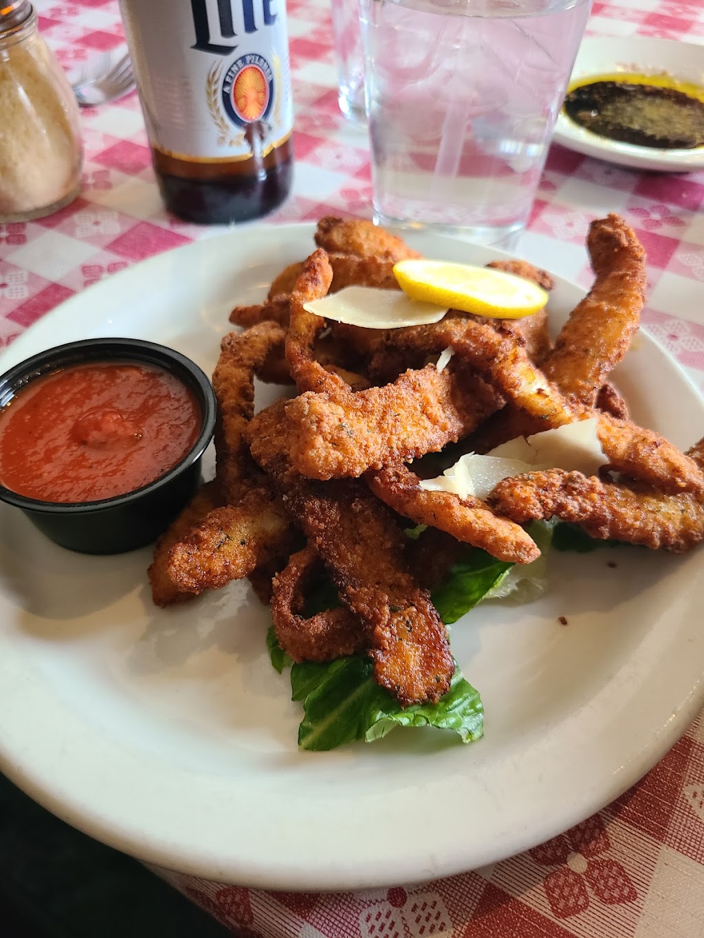 Nicos Little Italy | restaurant | 1101 Moro St Suite 111, Manhattan, KS 66502, USA | 7857751101 OR +1 785-775-1101