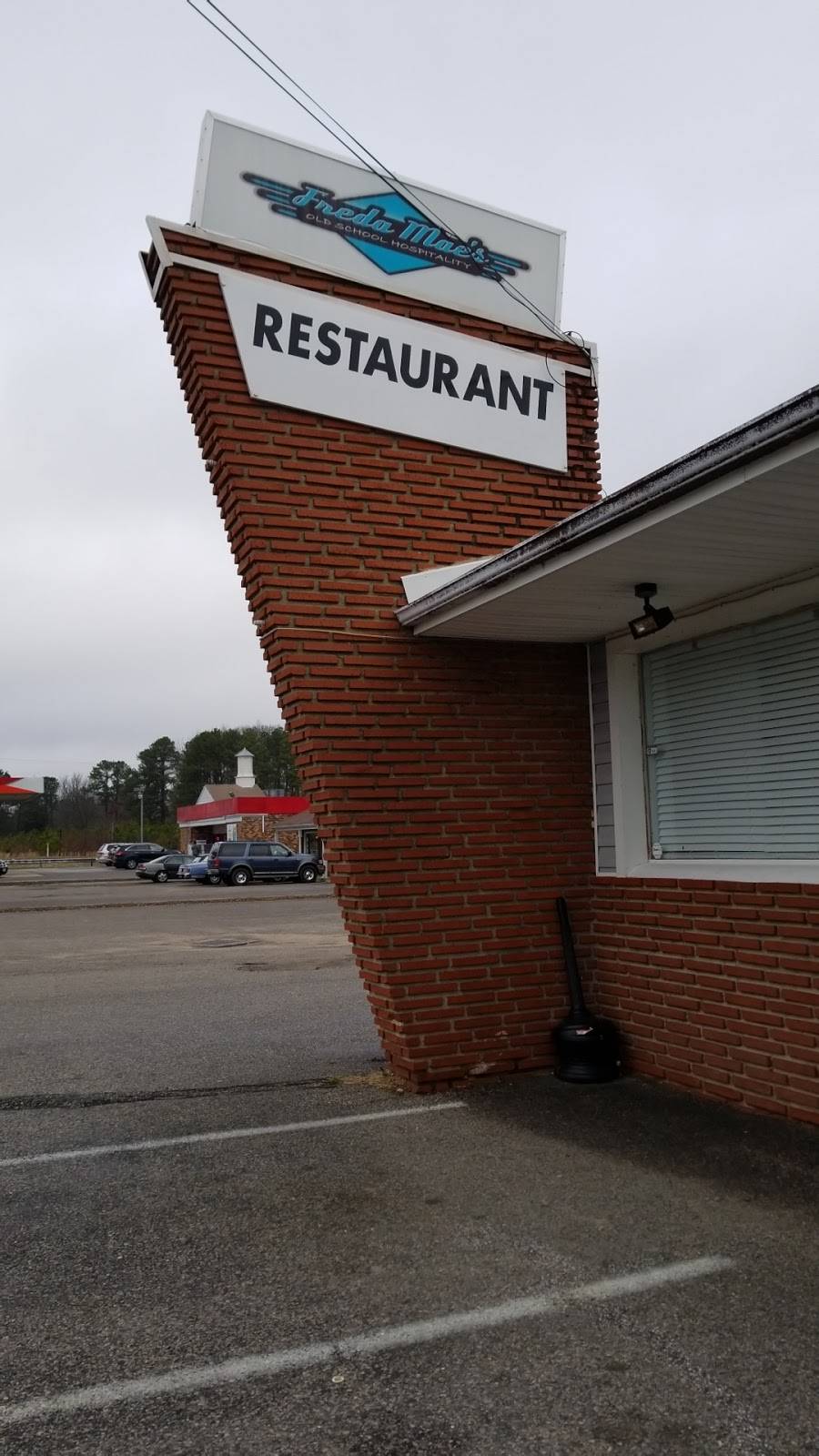 Freda Maes | restaurant | 3849 S Crater Rd, Petersburg, VA 23805, USA | 8047339396 OR +1 804-733-9396